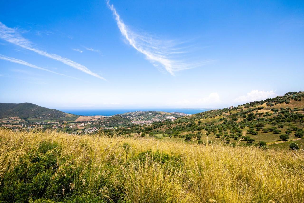 Апарт отель Il Panorama Housing Cilento Санта-Мария-ди-Кастеллабате Экстерьер фото