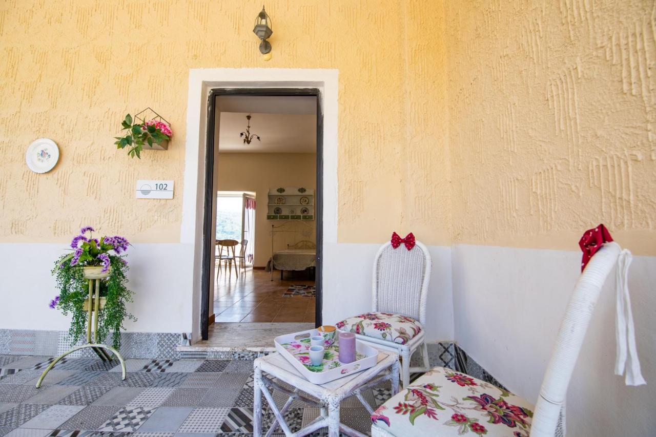 Апарт отель Il Panorama Housing Cilento Санта-Мария-ди-Кастеллабате Экстерьер фото